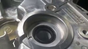 Ремонт мкпп Geely Emgrand EC7  (замена сальника первичного вала)