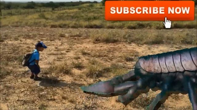 Big Scorpion Attacks Toddler! Real Life Insect Toys Innovation Scorpion