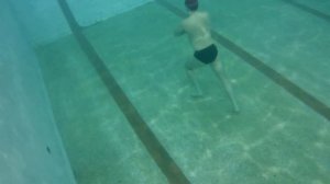 Как ходить под водой в Бассейне? Как надолго задерживать дыхание? Фридайвинг - Чакры ТВ