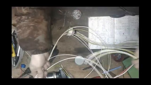 ремонт проводки в основном кабеле DAF 95XF (часть 2) смотреть онлайн