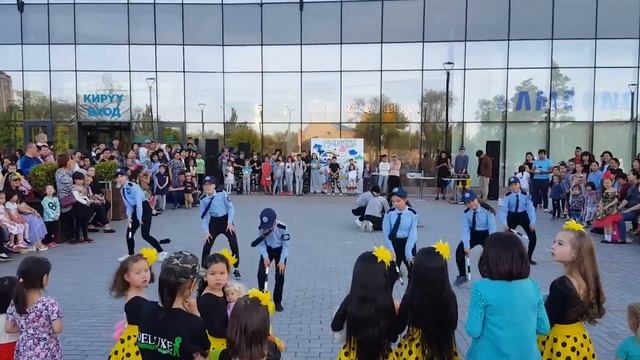 студия танцев DELUXE в Бишкеке Хип Хоп смотреть онлайн