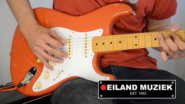 Fender Classic '50s Strat Fiesta Red смотреть онлайн