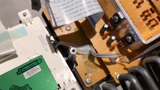 Yamaha DGX-620 LCD Screen Replacement смотреть онлайн