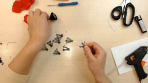 Мак из ткани. Мастер класс цветы из ткани. Видео 7