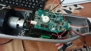 Ремонт пылесоса BOSCH Athlet 25.2V после мастера. Прошивка, замена аккумуляторов.