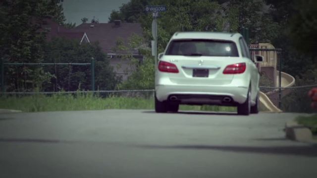 L'essai de la Mercedes-Benz Classe B par Le Guide de l'auto смотреть онлайн