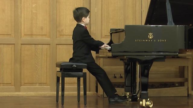 Э. ГРИГ. Ноктюрн. Исп. Андрей Гончаров / E. Grieg. Nocturne op. 54 № 4 performed by Andrey Goncharo смотреть онлайн