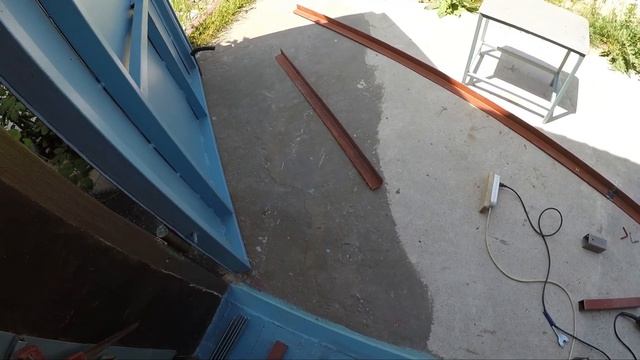 VLOG:ТОП СВАРЩИК ВАРИТ СЕБЕ ПОЛКУ ОГРОМНУЮ 1 ч #строительствогаража смотреть онлайн