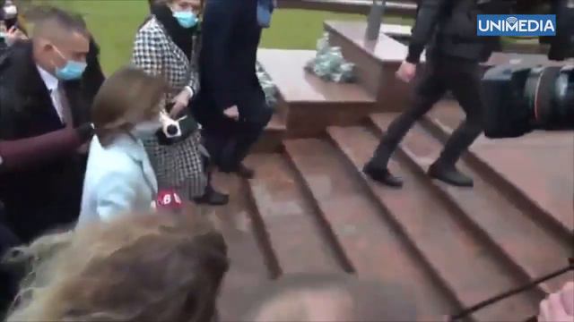 Gardul Președinției Rămâne încă Pe Loc  Maia Sandu  Nu E O Problemă Prioritară  Deschidem Porțile