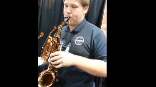 James Archer demos the CE Winds Classic Concert mouthpiece for alto sax (Selmer Paris model) смотреть онлайн