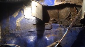 Мелкий ремонт Оки. Ищем гайку подрамника.