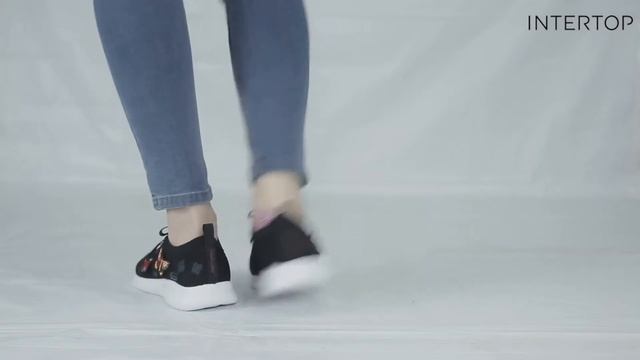 Skechers кроссовки женщинам KW20465 смотреть онлайн