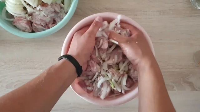 Шашлык домашний. Самый вкусный и сочный шашлык из свинины! смотреть онлайн