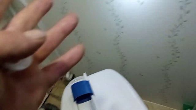 Устраняю течь бочка унитаза. смотреть онлайн
