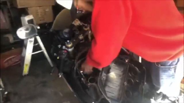 He STOLE a 2004 GSXR 600 for $500- Won’t start? No Problem! смотреть онлайн
