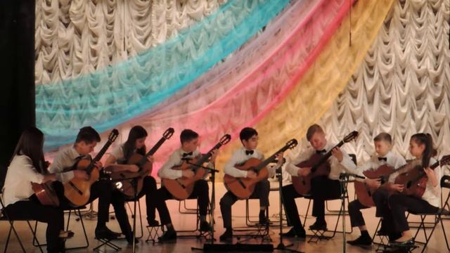 Ансамбль гитаристов. смотреть онлайн