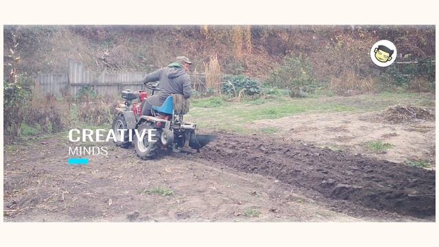 ZMT 4x4 mini tractor вспашка плугом J5 на малом участке смотреть онлайн