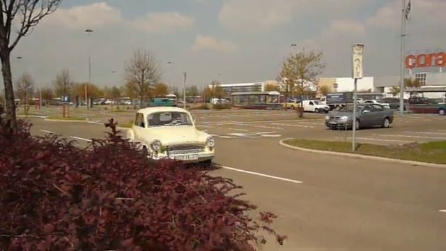 Wartburg 1000 Deluxe смотреть онлайн