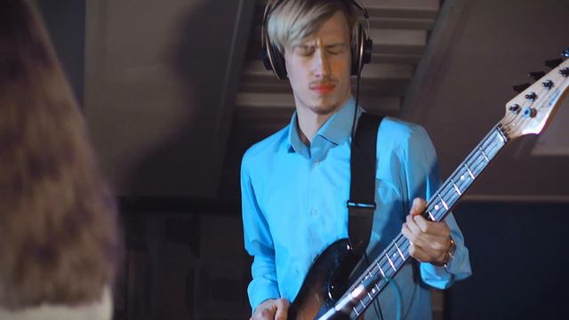 VIQ - Грустные песни (live) смотреть онлайн