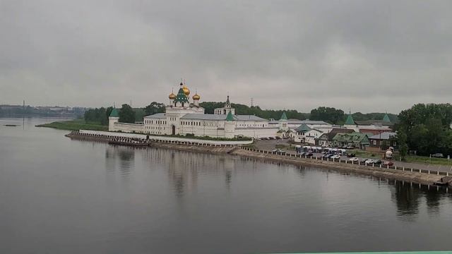 Ипатьевский монастырь. Кострома. смотреть онлайн