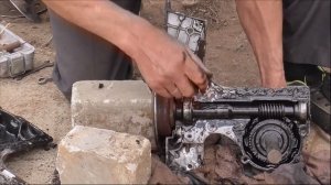 канал Саша Торопов  Разбираем редуктор культиватора.