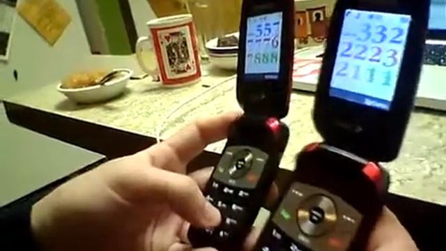 Парень играет мелодию смотреть онлайн