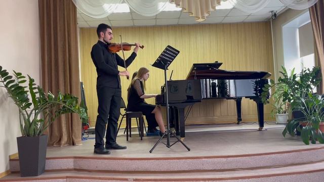 Й. Гайдн, соната для скрипки и фортепиано номер 2, ре мажор, 1 часть. Ильина Елена, Крикян Артур.