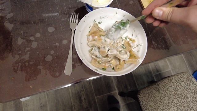 Соленые грузди, подготовка закуски из белых груздей смотреть онлайн