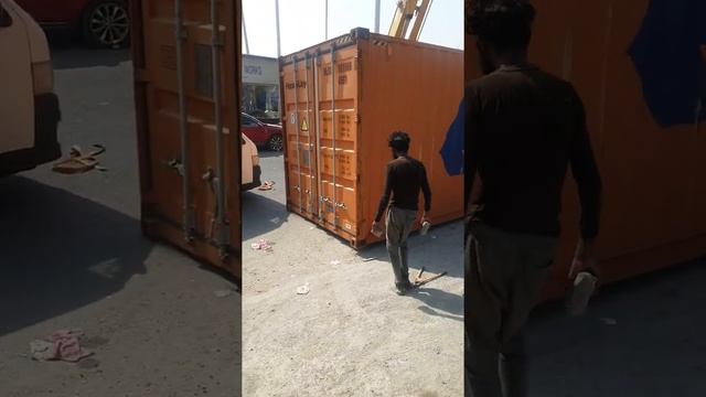 Контейнер из Америки в ДУБАЙ смотреть онлайн