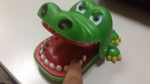 Игрушка Crocodile DENTIST. Детская русская рулетка)) смотреть онлайн