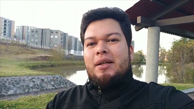 Aprende un idioma en tiempo récord...próximamente смотреть онлайн