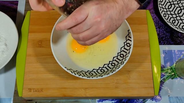Так вы их ещё не готовили! ЖАРЕНЫЕ КРАБОВЫЕ ПАЛОЧКИ. Вкусно?! | ВЫСОКАЯ нет КУХНЯ смотреть онлайн