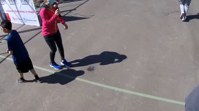 Erika Olivera: actividad deportiva con niños y niñas de Lo Prado смотреть онлайн