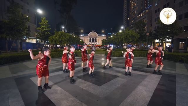 DE YANG GATAL GATAL SA / Zumba dance / Dance kids / bé nhảy sôi động смотреть онлайн