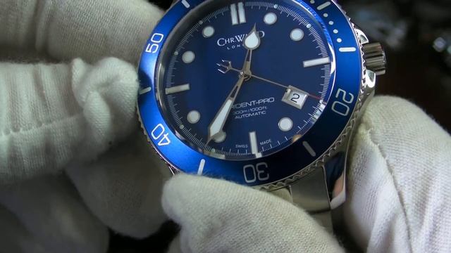 Christopher Ward C60 Trident Review - обзор красивого синего дайвера от талантливого бренда смотреть онлайн