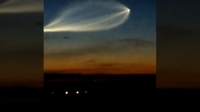 Надеялись, что НЛО в небе Оказалось, ракета смотреть онлайн