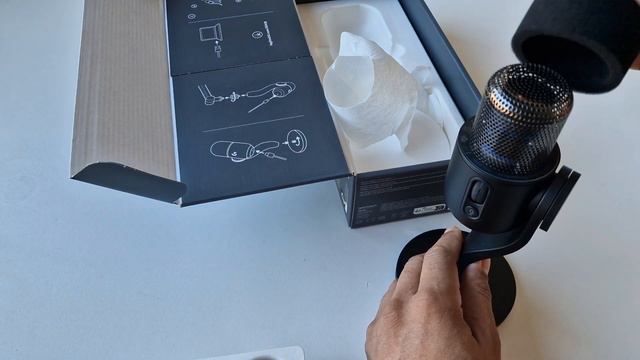 Logitech G Yeti GX unbox смотреть онлайн