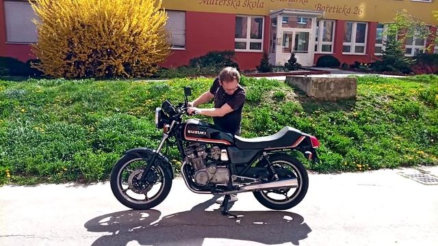 Suzuki GSX 750 E 1982 studený start, cold start смотреть онлайн