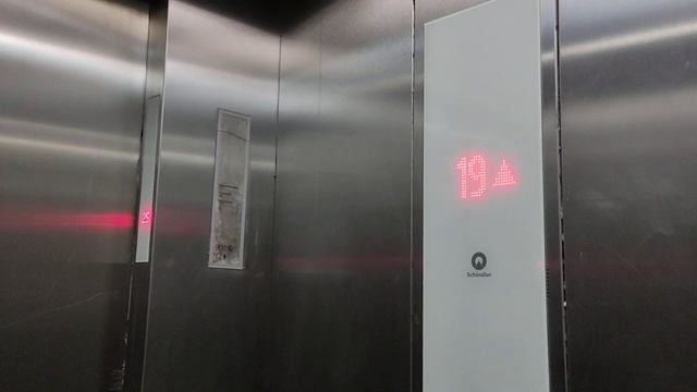 (Переснято) Лифты Schindler 5500 2015 г. с системой Miconic 10 @ ЖК Фили Град (к. 4) смотреть онлайн