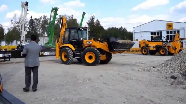 Демонстрация JCB 5CX