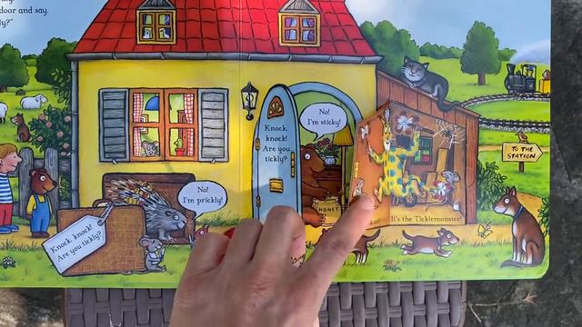 Гъделичкащата книга (The Tickle Book) - by Ian Whybrow (illustrated by Axel Scheffler) смотреть онлайн