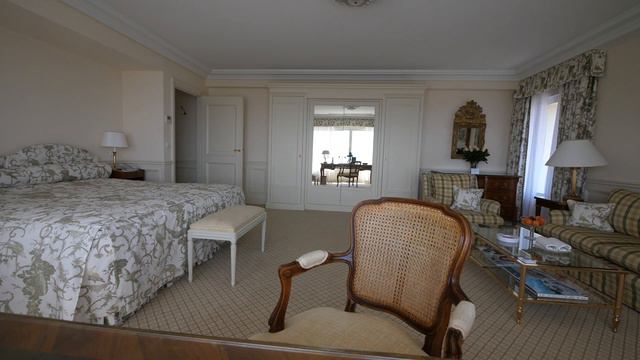 Половина влога из Франции / HALF OF WHAT HAPPENED IN FRANCE /Кейси Нейстат на русском смотреть онлайн