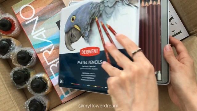 Быстрая распаковка творческой коробочки с художественными материалами от MPMart смотреть онлайн