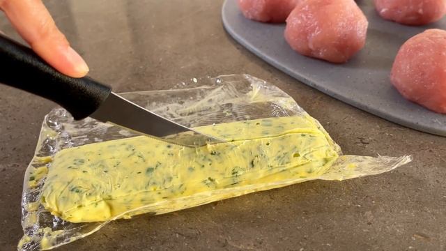 KİYEV KOTLETİ resepti! Ukraynadan əli boş gəlmədim? Kiyev kotletinin asan hazırlanması-myfoodchanne смотреть онлайн