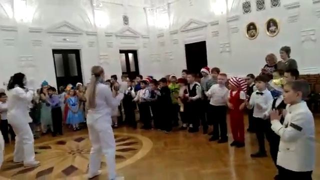 новый год в 15 школе 1 класс смотреть онлайн