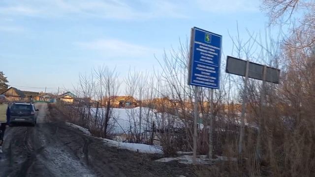 РЕКА ИК РАЗЛИВАЕТСЯ ВСЁ СИЛЬНЕЕ , НИЖНИЕ КАРАМАЛЫ ПОЙМА НАПОЛОВИНУ ЗАЛИТА ВОДОЙ , КРАСОТА ! смотреть онлайн