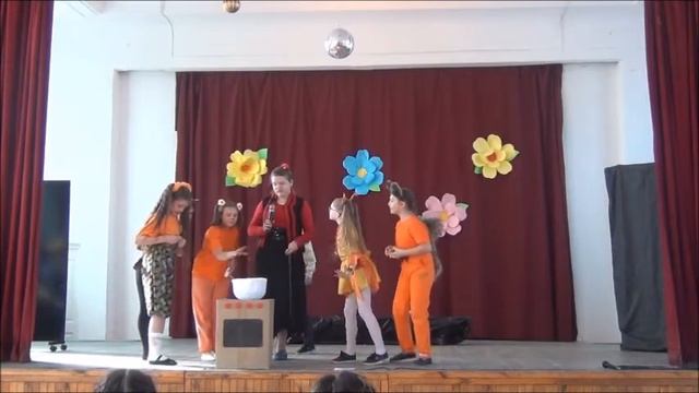 МБОУ СОШ №2 города Искитима. Спектакль "Карлик Нос" 1 часть mp4 смотреть онлайн