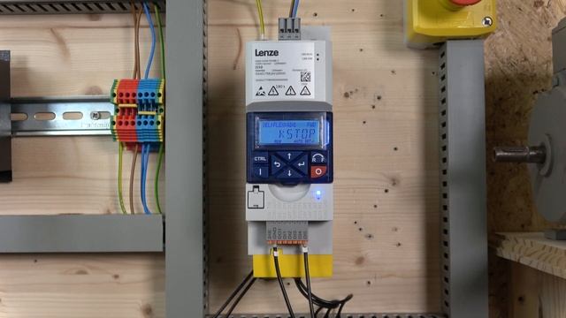 Lenze i550 VFD, Local control, commissioning, auto tune, parameter set up, Factory reset. English смотреть онлайн