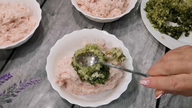 Беру САМОЕ ТОНКОЕ, дешёвое САЛО и готовлю из него яркую трехцветную закуску Вкуснее я еще не Ела! смотреть онлайн