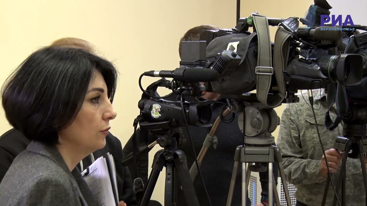 После заседания областного правительства губернатор Игорь Руденя ответил на вопросы журналистов смотреть онлайн